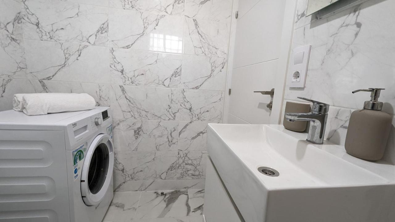 Acuarium Levante Beach Apartment Benidorm Esterno foto